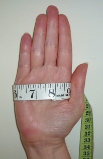 How to measure your hand size when ordering gloves.