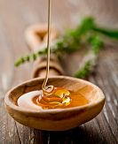 Pure rich honey can help your body to heal itself and stay healthy.